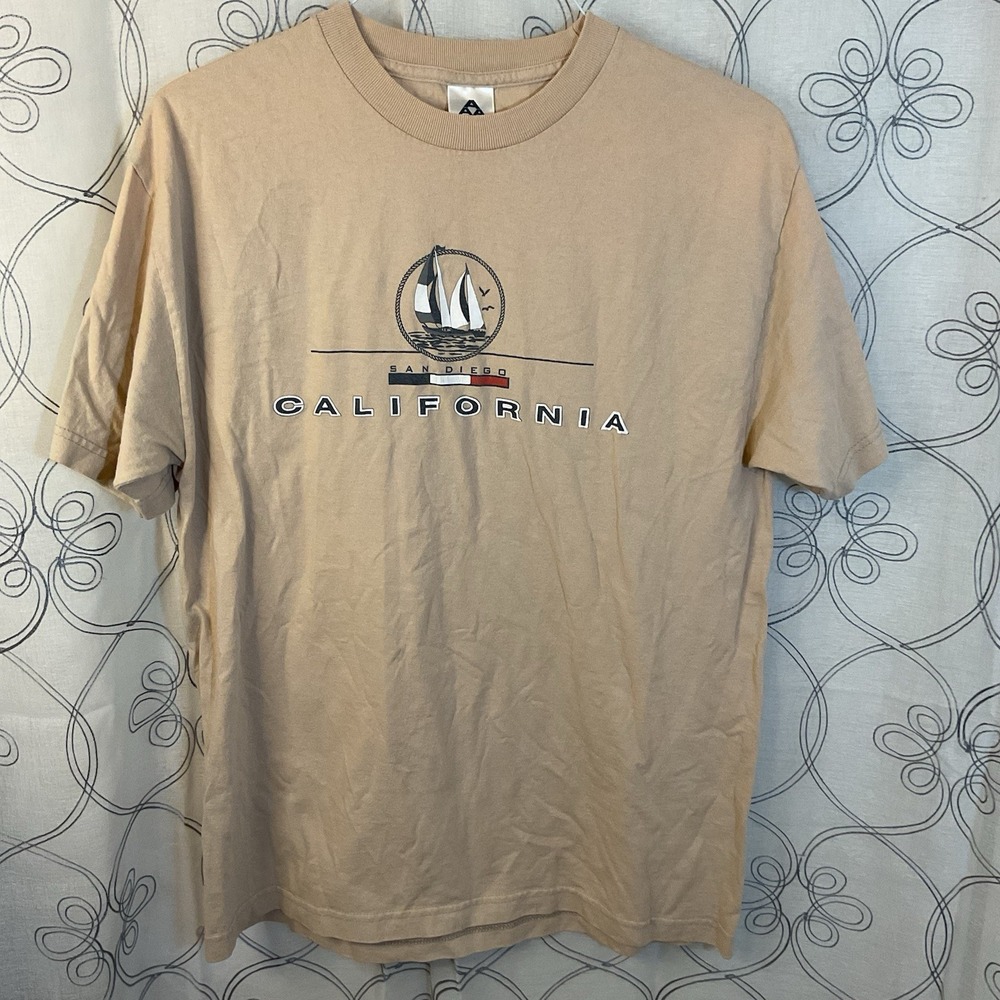 Women's San Diego California brown short sleeve T-shirt size large